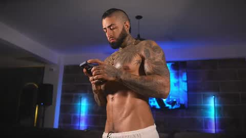 Snapshot of eros_dark_ chatting on 8, 4, 2026 EROS DARK online show from 8, 4, 2026