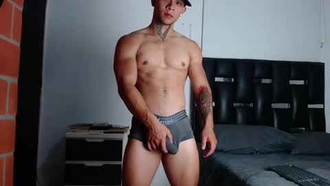 Snapshot of erosscott chatting on 15, 5, 2026 Eros online show from 15, 5, 2026