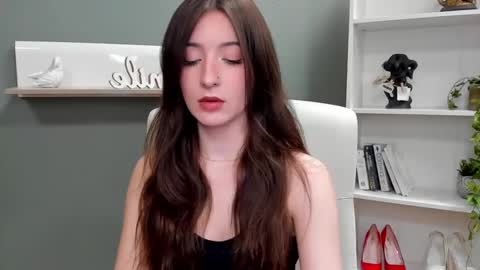 Leah online show from 6, 12, 2024