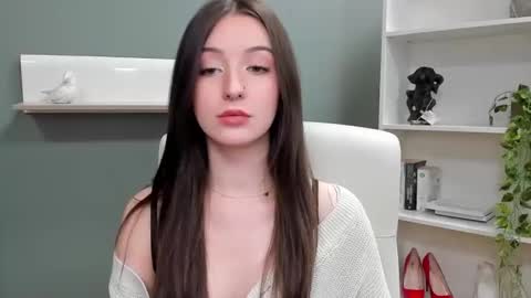 Leah online show from 30, 12, 2024