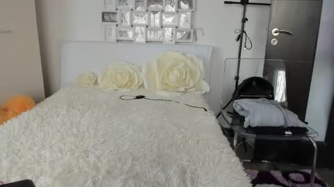 eroticsensualkitty4u online show from 7, 1, 2025