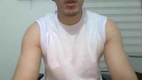 Snapshot of erra311 chatting on 5, 4, 2026 erra311 online show from 5, 4, 2026