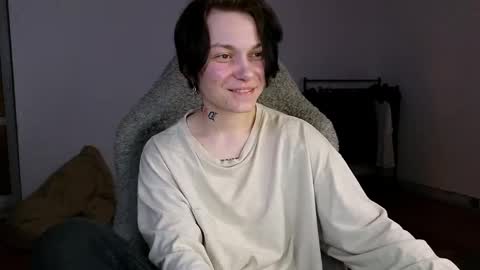 esajukyy online show from 20, 5, 2026