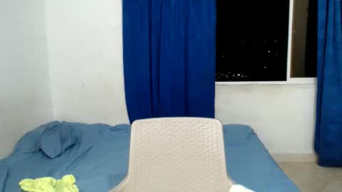 Snapshot of escanor_legendary chatting on 4, 6, 2026 Scanor online show from 4, 6, 2026