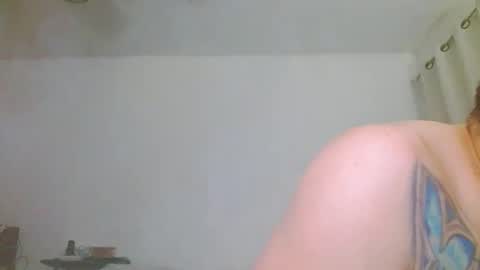 escodamus12 online show from 30, 1, 2025