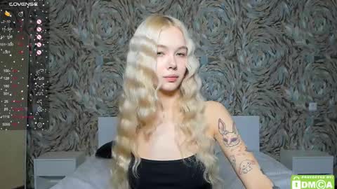 Snapshot of eshcka chatting on 21, 2, 2026 Megan and Brad online show from 21, 2, 2026