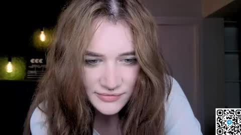 Snapshot of eshleeeygreen chatting on 25, 4, 2026 EshleGreen online show from 25, 4, 2026