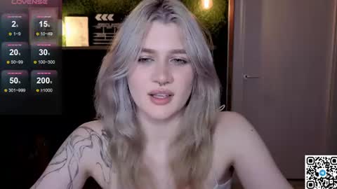 Snapshot of eshleeeygreen chatting on 24, 6, 2026 EshleGreen online show from 24, 6, 2026