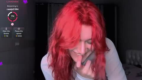 Snapshot of eshleeeygreen chatting on 24, 7, 2026 EshleGreen online show from 24, 7, 2026