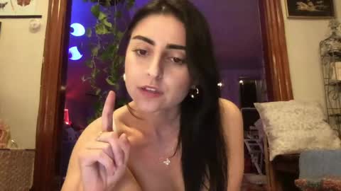 Snapshot of esimaralda chatting on 6, 5, 2026 esimaralda online show from 6, 5, 2026