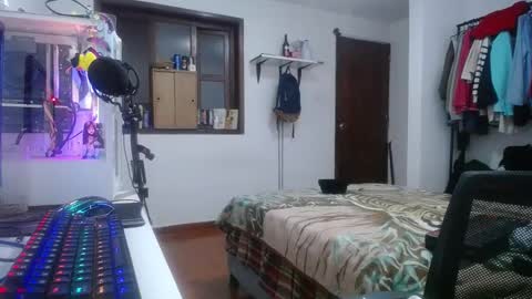 Esteban online show from 22, 1, 2025