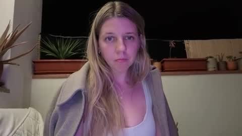 esma347866 online show from 10, 4, 2026