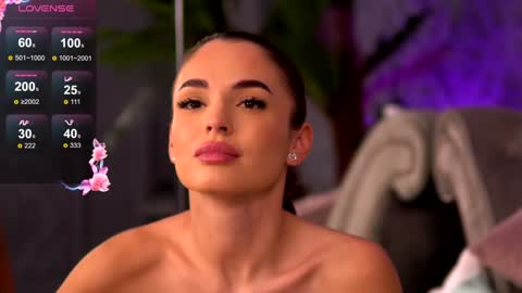 Snapshot of esmeainsley chatting on 19, 12, 2024 Raluca online show from 19, 12, 2024