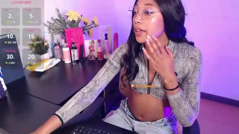 Snapshot of esmeralda_bk chatting on 21, 5, 2026 esmeralda_bk online show from 21, 5, 2026