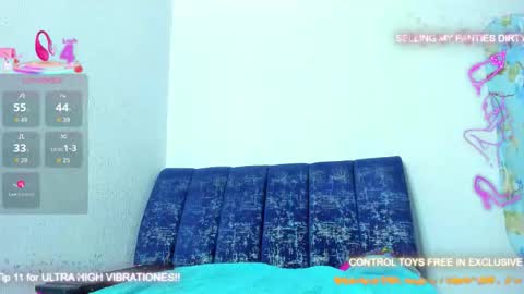 esmeraldamilf24 online show from 11, 1, 2026