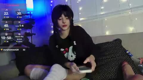 Snapshot of esoterickitten777 chatting on 29, 7, 2026 axe online show from 29, 7, 2026