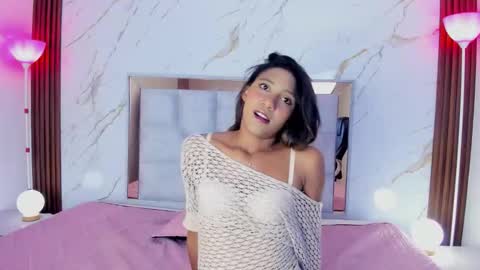 Snapshot of esperanzamora chatting on 25, 3, 2026 esperanzamora online show from 25, 3, 2026