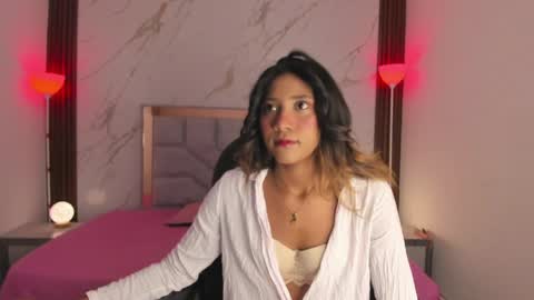 esperanzamora online show from 14, 4, 2026
