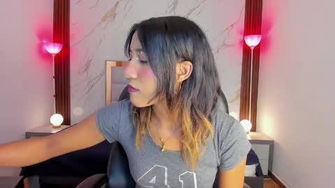 esperanzamora online show from 2, 5, 2026
