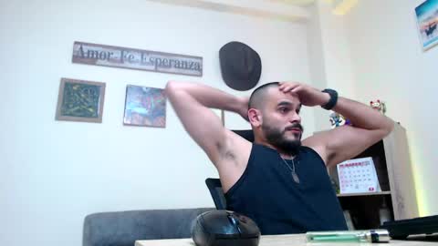 Esteban Fernandez online show from 3, 4, 2026