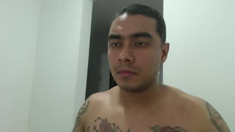 Snapshot of estebanmed92 chatting on 5, 1, 2026 estebanmed92 online show from 5, 1, 2026