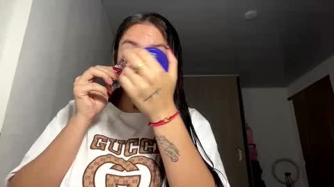 estefa1 online show from 15, 4, 2026