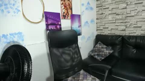 estefani robles online show from 15, 1, 2026