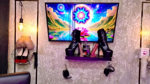 estefania1812 online show from 4, 4, 2026