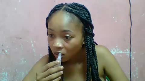 estelah20 online show from 13, 11, 2025