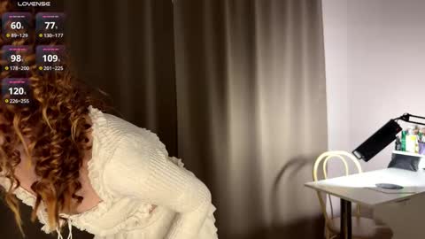 Snapshot of estelleschepper chatting on 3, 10, 2025 Kate online show from 3, 10, 2025