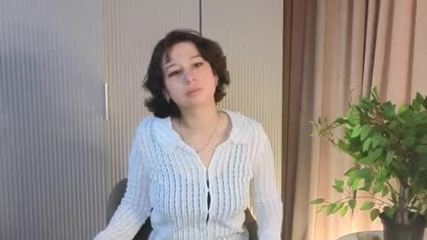 Lily online show from 11, 5, 2026