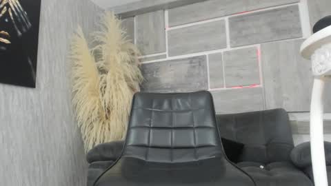 Snapshot of estephany_doll chatting on 21, 10, 2025 Estephany online show from 21, 10, 2025