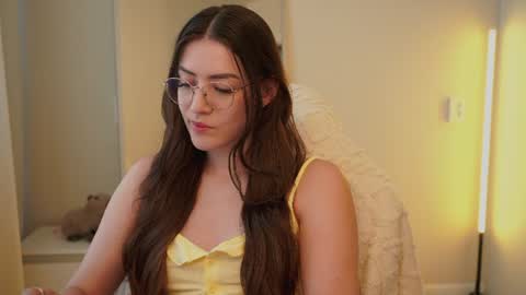 Ester online show from 14, 7, 2026