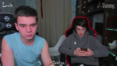 Snapshot of esthetics_boys chatting on 7, 1, 2025 LOUIS online show from 7, 1, 2025