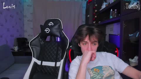 Snapshot of esthetics_boys chatting on 19, 1, 2025 LOUIS online show from 19, 1, 2025