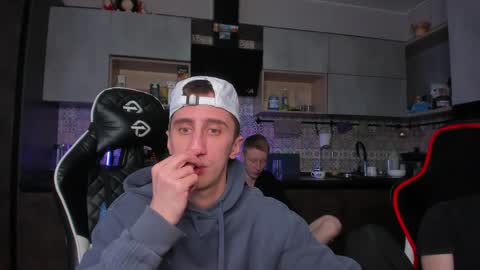 LOUIS online show from 9, 4, 2026