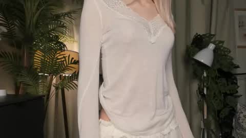 Natalie online show from 5, 12, 2025