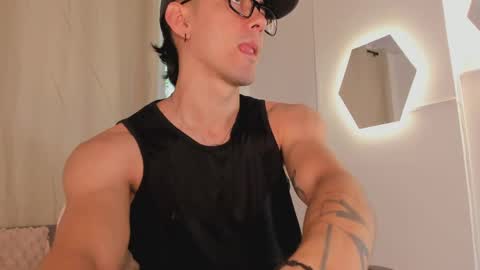 Snapshot of etham_wolf1 chatting on 9, 4, 2026 etham_wolf1 online show from 9, 4, 2026