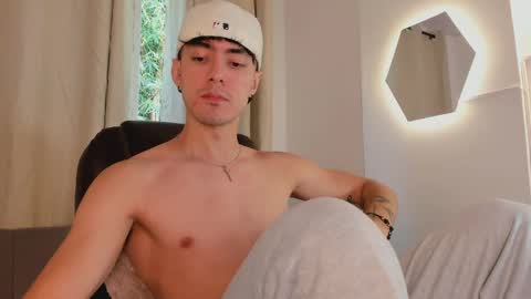 Snapshot of etham_wolf1 chatting on 10, 4, 2026 etham_wolf1 online show from 10, 4, 2026