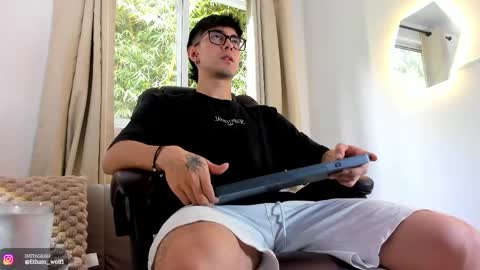 Snapshot of etham_wolf1 chatting on 27, 4, 2026 etham_wolf1 online show from 27, 4, 2026