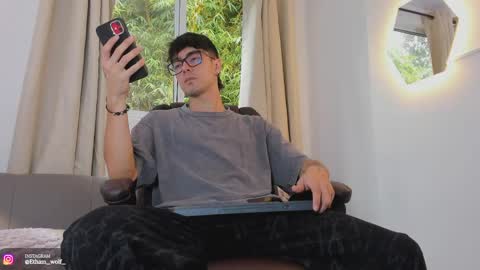 Snapshot of etham_wolf1 chatting on 1, 5, 2026 etham_wolf1 online show from 1, 5, 2026