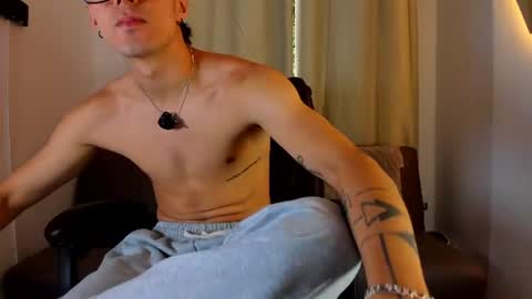 etham_wolf1 online show from 30, 7, 2026