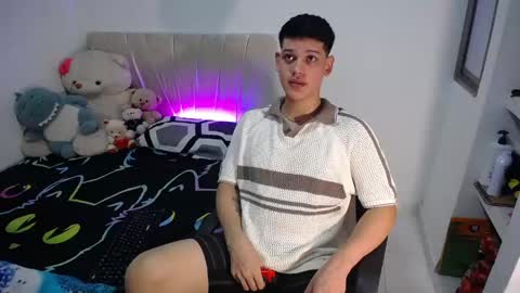 Snapshot of ethan_allard chatting on 20, 5, 2026 ethan_allard online show from 20, 5, 2026