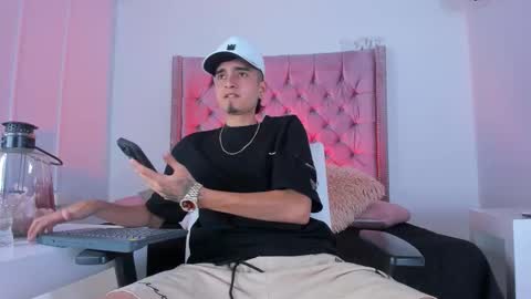 Snapshot of ethan_boy_ chatting on 21, 11, 2025 Ethan online show from 21, 11, 2025