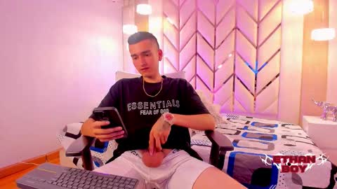 Snapshot of ethan_boy_ chatting on 7, 2, 2026 Ethan online show from 7, 2, 2026