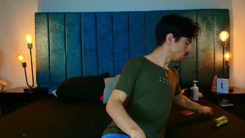 Snapshot of ethan_briggs chatting on 23, 4, 2026 ethan online show from 23, 4, 2026