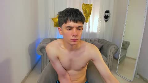 Snapshot of ethan_crowe chatting on 28, 6, 2026 Ethan online show from 28, 6, 2026