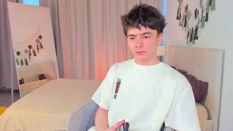 Snapshot of ethan_crowe chatting on 28, 7, 2026 Ethan online show from 28, 7, 2026