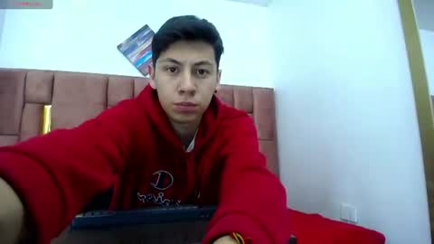 Snapshot of ethan_grayy chatting on 25, 6, 2026 NATE online show from 25, 6, 2026