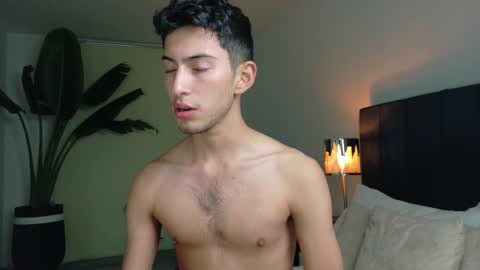 Snapshot of ethan_skiny_ chatting on 4, 11, 2025 Joan online show from 4, 11, 2025